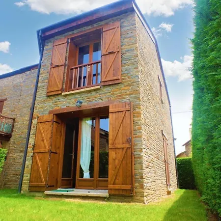 Con Jardin Y Wifi En Holiday home