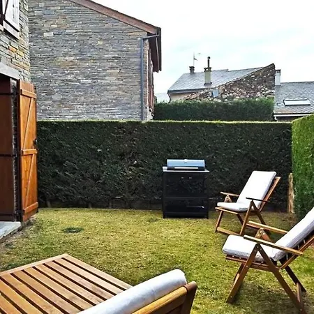 Con Jardin Y Wifi En Holiday home *
